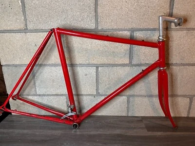 Cuadro y horquilla de bicicleta de carretera de acero con orugas Univega Competizione 700c de colección Foto 1 de 4