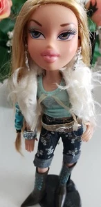 Bratz CLOE Doll - Picture 1 of 11