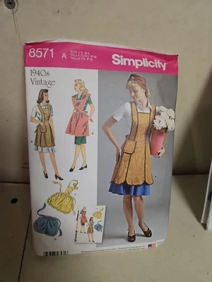 Simplicity 8571 Sm-Lg Vintage 40's Apron Ruffle Scallop Full Half Pocket Pattern - Image 1 of 4