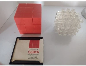 Cubo de plástico de colección rompecabezas Soma cubo rojo y plástico Lucite transparente - Imagen 1 de 5