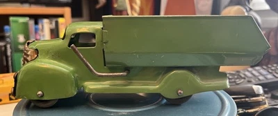Camión de volteo Marx 1930 - verde - acero prensado 7,5 pulgadas" Foto 1 de 4