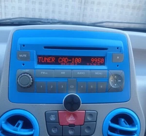 Radio original CD MP3 Fiat Panda 169 - Imagen 1 de 5