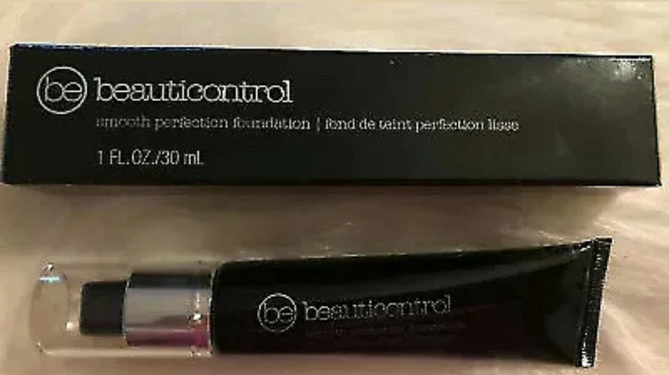 New Beauticontrol Smooth Perfection Foundation, Y-1, Retired! Y1 - HTF - Image 1 of 1