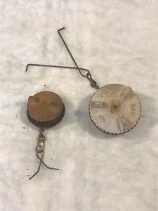 Gebrauchte Oldtimer Pioneer 750 Kettensäge Benzin und Stab Ölkappen PAAR gut für eine Arbeitssäge - Bild 1 von 2