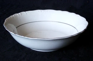 Harmony House NORA 6-1/4" Coupe Müslischüssel, Platinborte, geprägte Kante, SCHÖN - Bild 1 von 4