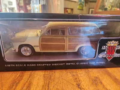 Ford Woody Wagon 1949 Motor City Classic coche escala 1:18 con caja original Foto 1 de 4