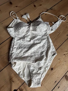 Watercult Swimsuit  - Brodie - Almond Milk - GB16 Brand new With Tags - Gorgeous - Picture 1 of 9