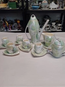 Deco DFS STAS Rumania Vintage Verde Lustre Ware Juego de Tetera Cafetera Nacarado  - Imagen 1 de 17