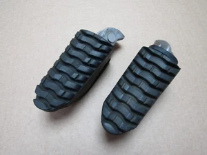 Triumph Tiger 800 ABS 2014 pillion footrests pair (14069) - Picture 1 of 8