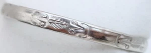 Vintage Mexico Sterling Silver w Leaf Design 8" Bangle  Bracelet 15.93 Grams - Picture 1 of 8