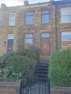2 Bed stone Terrace house , WF17 Batley . - Image 1 of 4