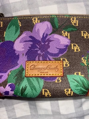 DOONEY & BOURKE Hortensia Monograma Mediano Muñequera Bolsa Floral NUEVO con ETIQUETA  Foto 1 de 4