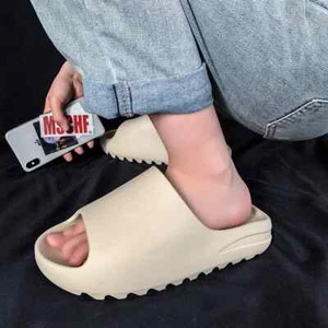 High Quality EVA Soft Thick Soled Slippers Summer Fashion Slippers Beach Shoes - Picture 1 of 19