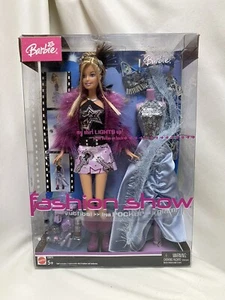 Barbie 2004 Fashion Show Shirt Lights Up NRFB - Picture 1 of 7