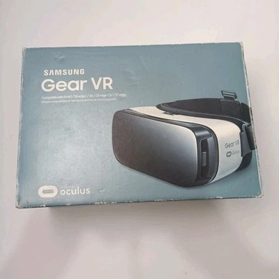 Samsung Gear VR Goggles Powered By Oculus- SM-R322 - Image 1 of 4