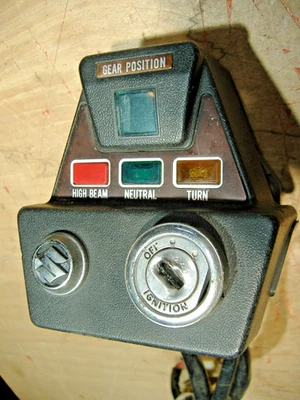 Suzuki GT750 1974 metro indicador de cambio de marchas caja piloto consola no probado Foto 1 de 4