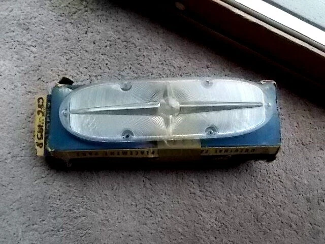 GUIDE NOS 1958 PONTIAC PARK LIGHT LENSES STAR CHIEF CATALINA BONNEVILLE #F2-58  - Image 1 of 1