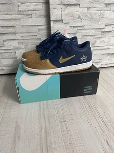 Nike SB Dunk Low Supreme Juwel Swoosh Gold EUR44 US10 - Bild 1 von 10
