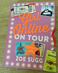 GIRL ONLINE: ON TOUR BY ZOE SUGG (Hardback, 2015) POSTAGE DEAL - Foto 1 di 2