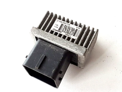 Nissan Navara D23 (2015Y) RELÉ BUJÍA OEM 110678071R Foto 1 de 4