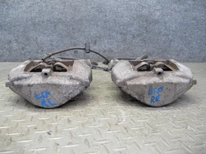 01-06 LEXUS UCF30L LS430 JUEGO DE 2 PINZAS DE FRENO TRASERAS IZQUIERDA Y DERECHA SUMITOMO OEM - Imagen 1 de 22