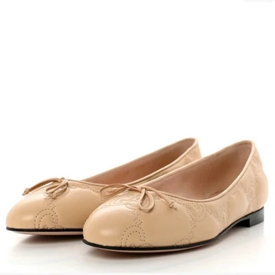 Zapatos planos de ballet Gucci Nappa GG Matelasse Jolie en cuero natural talla 40 Foto 1 de 4