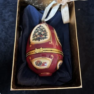 Vintage Mr Christmas Valerie Parr Hill House Musical Silent Night Box Ornament - Picture 1 of 1