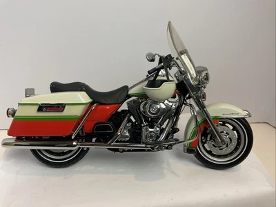 Franklin Mint 2007 Christmas Harley Davidson Road King Limited Edition 804/2500 - Image 1 of 4