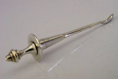 SUPERBO CUCCHIAIO INGLESE VITTORIANO ARGENTO STERLING CAYENNE LAUDANUM 1871 ANTICO - Immagine 1 di 4