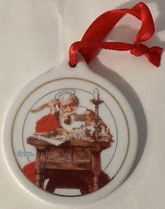 1996 JC Penney Norman Rockwell Santa liest Buchstaben Keramik Weihnachtsschmuck - Bild 1 von 3