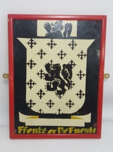 Vintage HAND PAINTED COAT OF ARMS DE FUENTE Surname Latin Motto Heraldic Crest - Picture 1 of 6