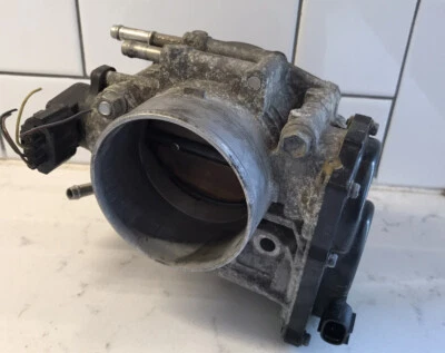 2001-2003 LEXUS LS430 THROTTLE BODY OEM 22030-50160 - Image 1 of 4