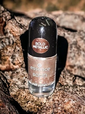 Essence Nagellack Satin Bold Metallic Chrome 01 Robotic Rose Top Edel Gold - Bild 1 von 4