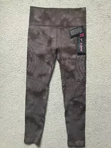 Betsey Johnson Performance High Rise 7/8 Length Leggings NWT Women's Size S - Picture 1 of 12