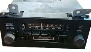 1985 86 FORD ESCORT EXP MERCURY LYNX PUSH BUTTON AM FM RADIO Tape - Picture 1 of 12