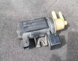 ⭐️ SAAB 93 9-3 08-12 GENUINE 1.9 TID ENGINE VACUUM SOLENOID L@@K 55563532 ⭐️ - Picture 1 of 1