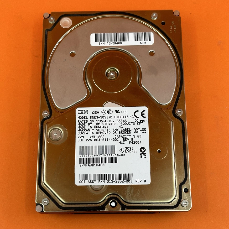 IBM Ultrastor/OEM 9Gb LVD/SE 7.2K Ultra2 SCSI DNES-318350 P/N 064-0114-001 HDD - Image 1 of 4