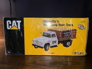ERTL CATERPILLAR 1957 CHEVY STAKE TRUCK, CAT" 1/25 SCALE DIE-CAST-MEDAL - Picture 1 of 6