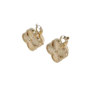 Van Cleef & Arpels Vintage alhambra  VCARP3JL00 K18 yellow gold Earrings - Picture 1 of 5