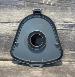 SHARK UV540 CANISTER DUST BIN BOTTOM EMPTY DOOR Replacement Genuine ! - Picture 1 of 2