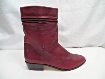 Botas holgadas Etienne Aigner vintage de cuero borgoña 9 NUEVAS Foto 1 de 4