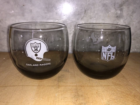 Vintage 1970's Oakland Raiders Smoked Glass NFL Tumbler Whiskey Glass EUC Cover