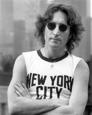 John Lennon Unsigned 10" x 8" Photo - The Beatles - Donation to Charity *14