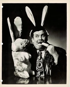 ORIG 1946 Photo ABC Radio Comic LEW LEHR w/ Press Release for DETECT AND COLLECT - Imagen 1 de 2
