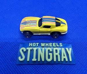 Micro máquinas Hot Wheels amarillo Corvette Stingray ventana dividida 1979 Malasia - Imagen 1 de 20
