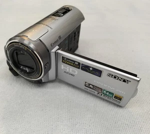 SONY HDR-CX370V Handycam Digital HD Video Camera Recorder 64GB Silver Used Japan - Picture 1 of 16
