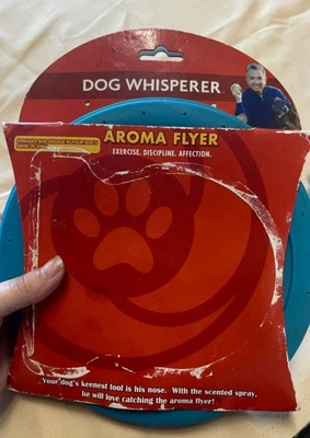 Planet Pets Susurrador para Perros Aroma Flyer Solo Disco volador, NUEVO Caja Abierta Juguete para Perros Azul Foto 1 de 4