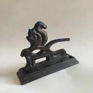 Vintage Metal Cast Iron Squirrel Nutcracker 7” x 5.5x 2.5” Holidays Fall - Picture 1 of 18