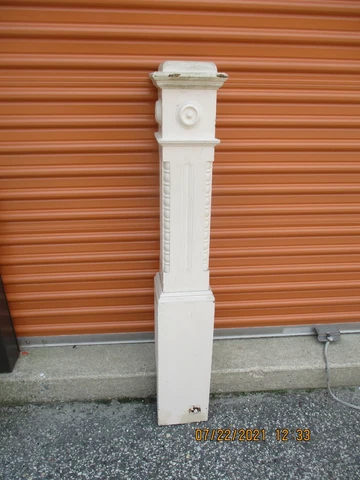 NEWEL POST ROUNDED FLAT TOP SCROLL CORNERS BULLSEYES  WE SHIP!!!!!! LOT 1 Cover