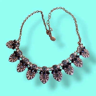 Collar babero Stella & Ruby 21 pulgadas cobre llamativo azul blanco negro  Foto 1 de 4